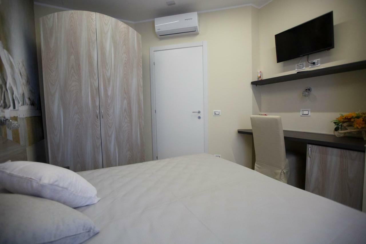 4 Rent Bed & Breakfast Албано Лациале Екстериор снимка